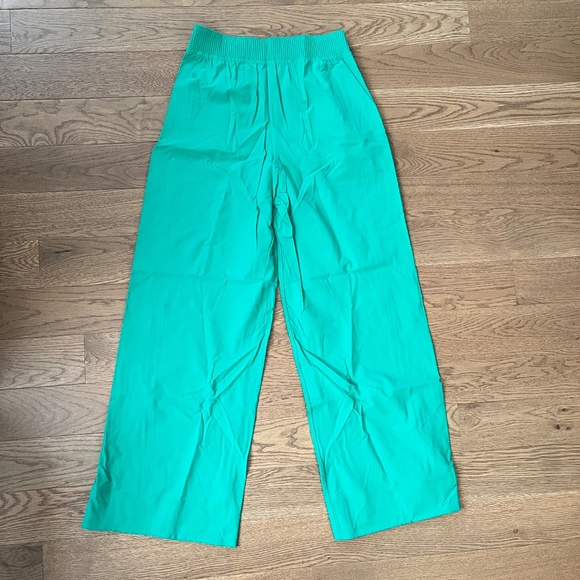 Lululemon Stretch Woven High-Rise Wide-Leg Pant - Picture 4 of 5